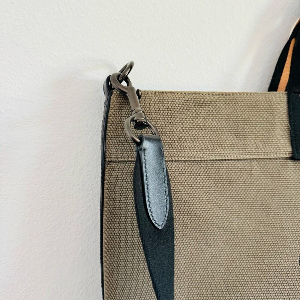 COACH UNISEX Olive Green Black Canvas Leather Zip Travel Shoulder Tote Bag 43 - Picture 2 of 16